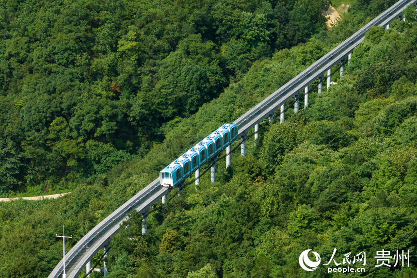 野玉海單軌小火車項目。人民網(wǎng)記者 涂敏攝