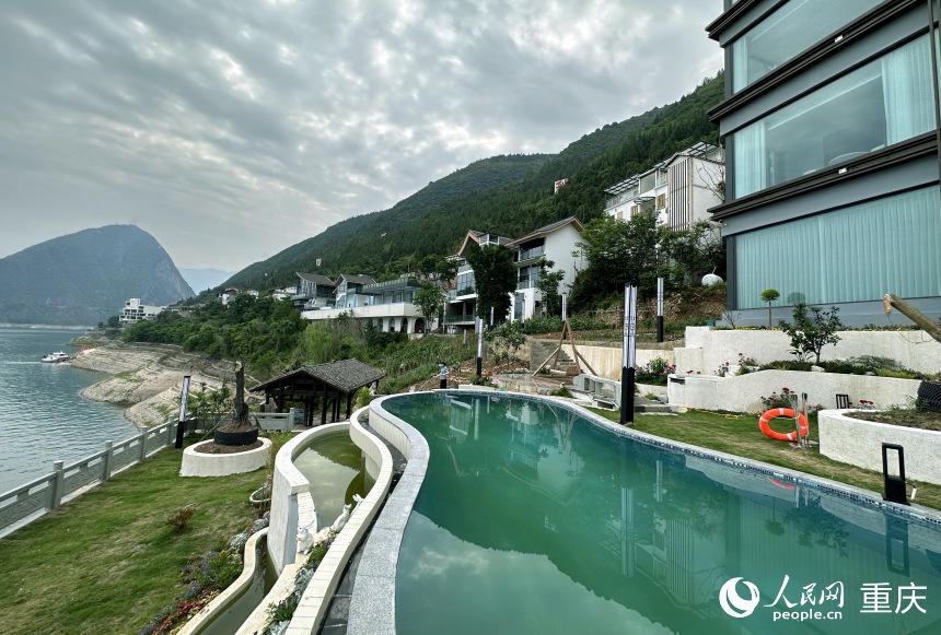 三峽里·竹枝村打造的特色民宿。人民網(wǎng)記者 劉政寧攝